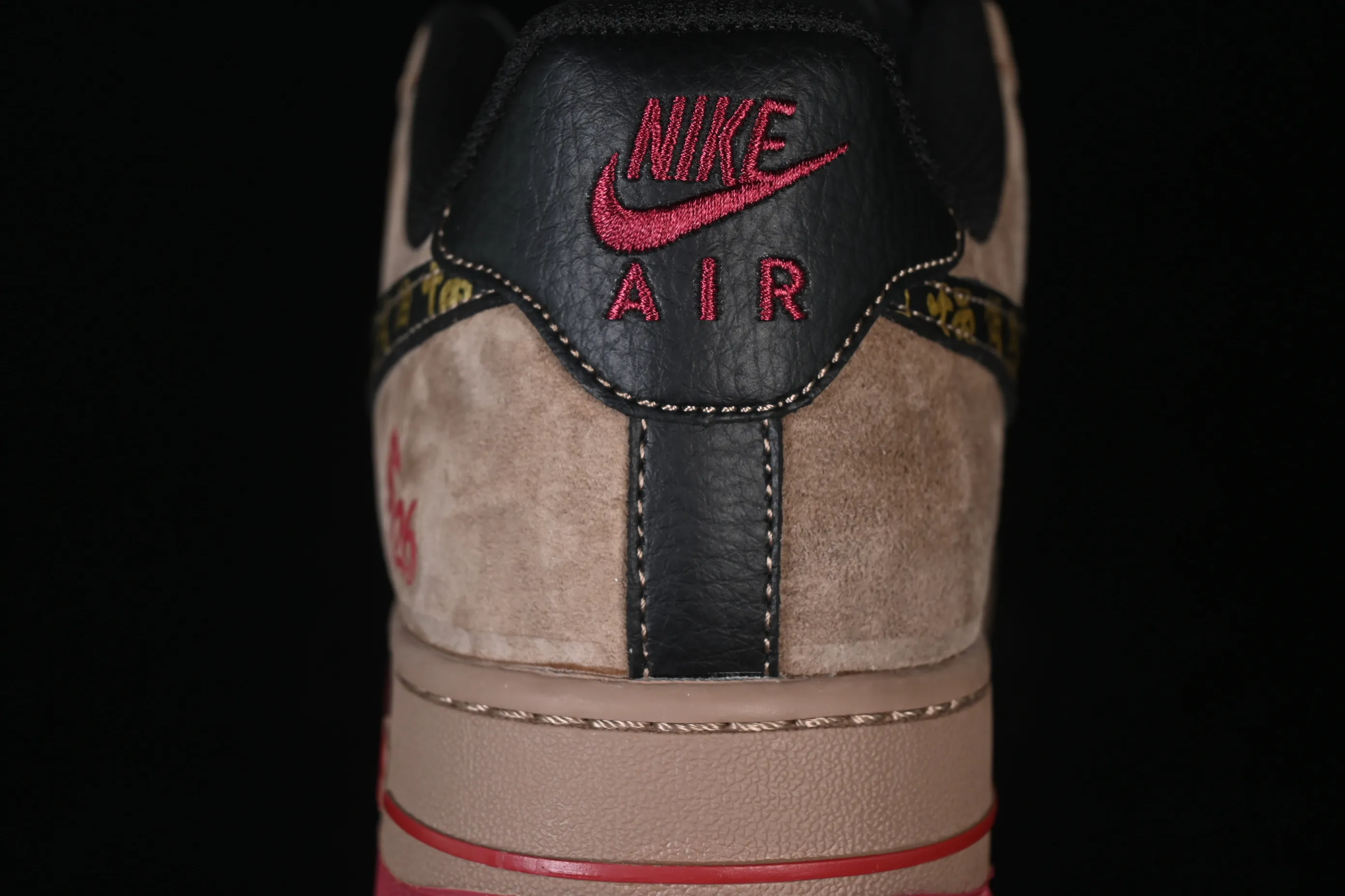 All categories Nk Air Force 1 Air Force series Nk Air Force 1 Low Air Force low-top Nike Air Force 1'07 Low Year of the Horse limited edition red suede Air Force 1 low-top casual sneakers XD0028-009